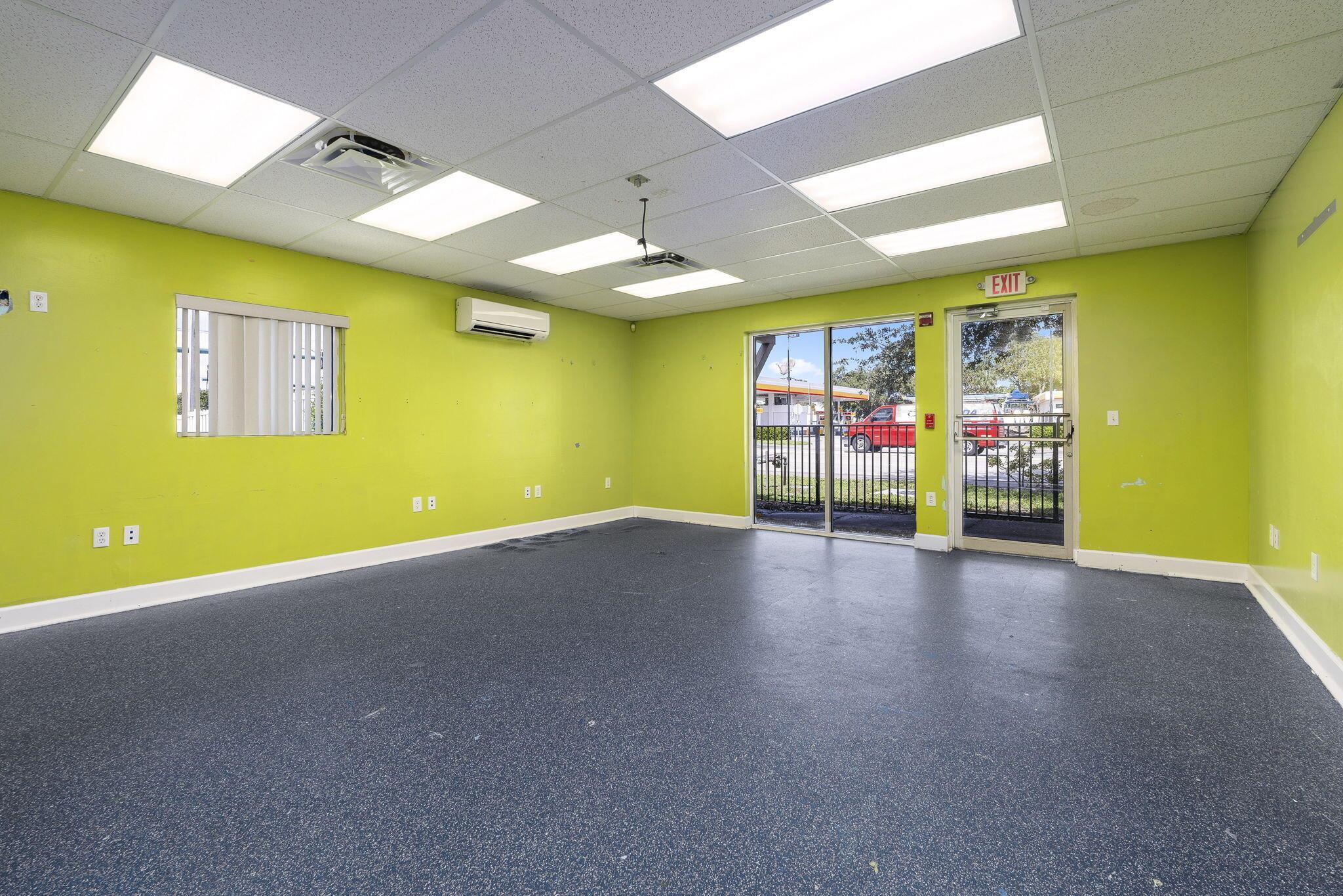 CLEVELAND - Commercial Sale