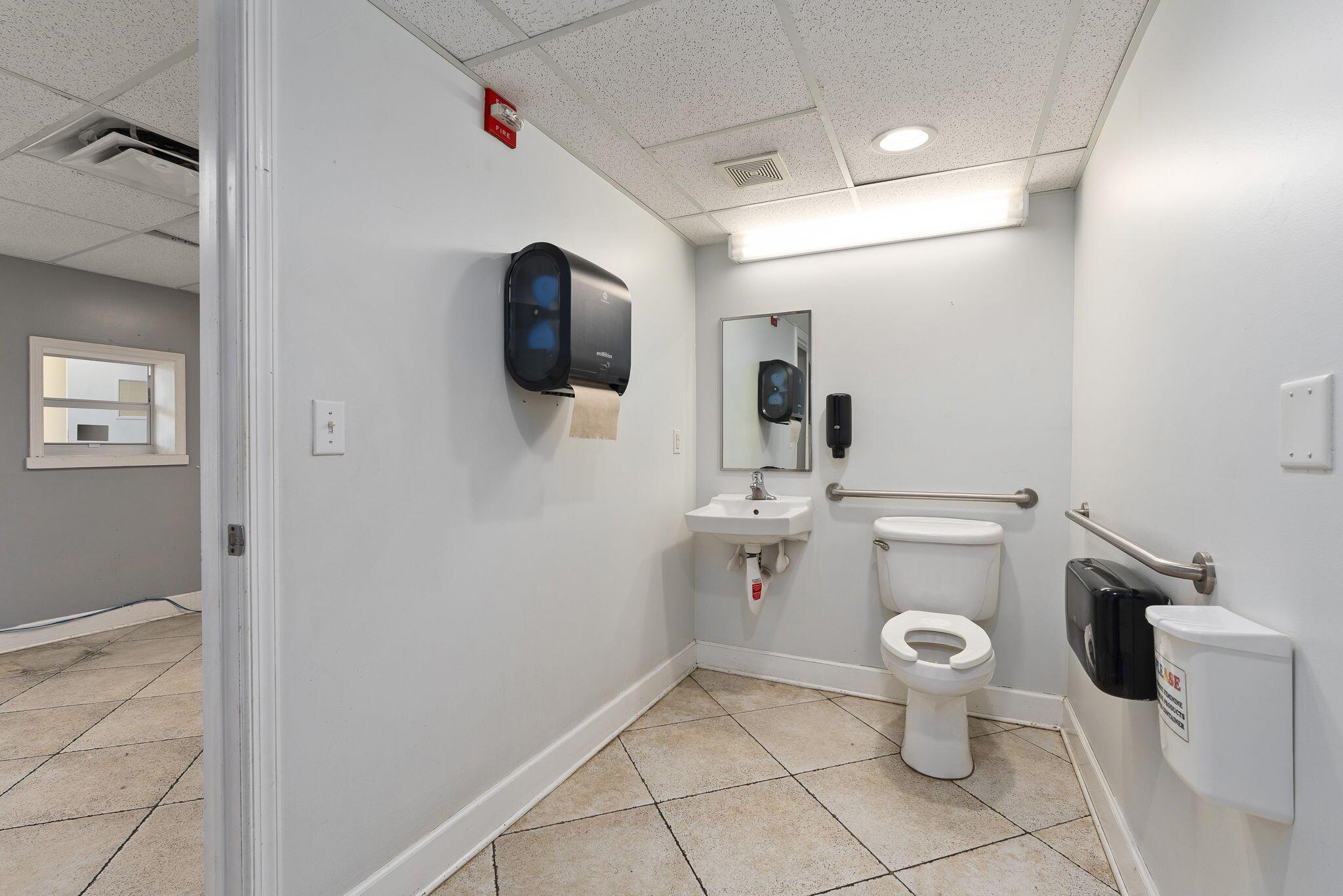 CLEVELAND - Commercial Sale