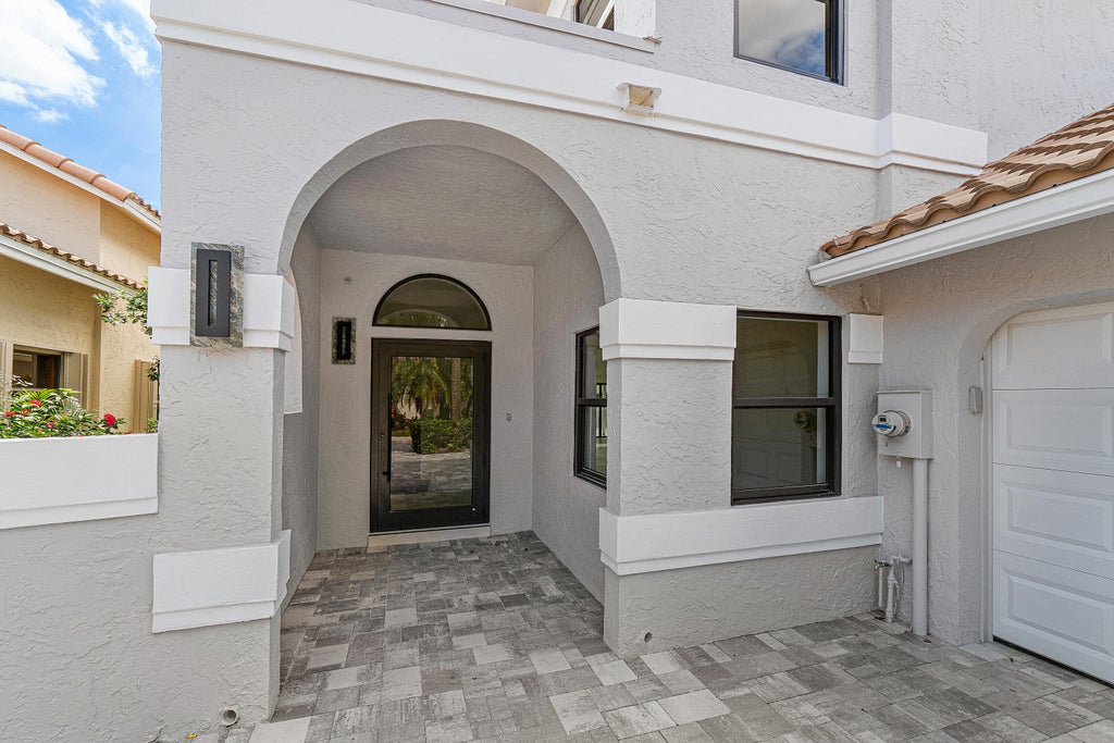 Photo of 5068 VIA DE AMALFI Drive, Boca Raton, FL 33496 (MLS # B26092777)