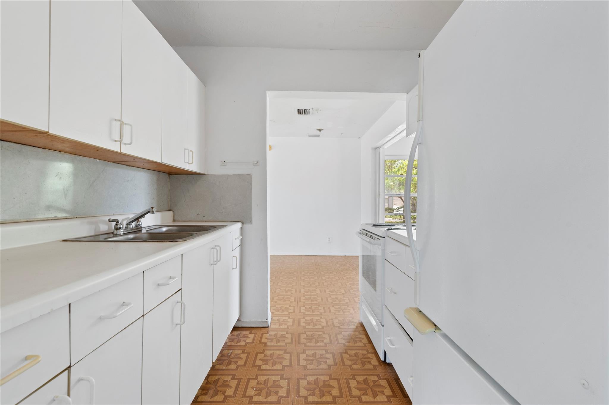 New Browardale 1st Add 47 - Residential