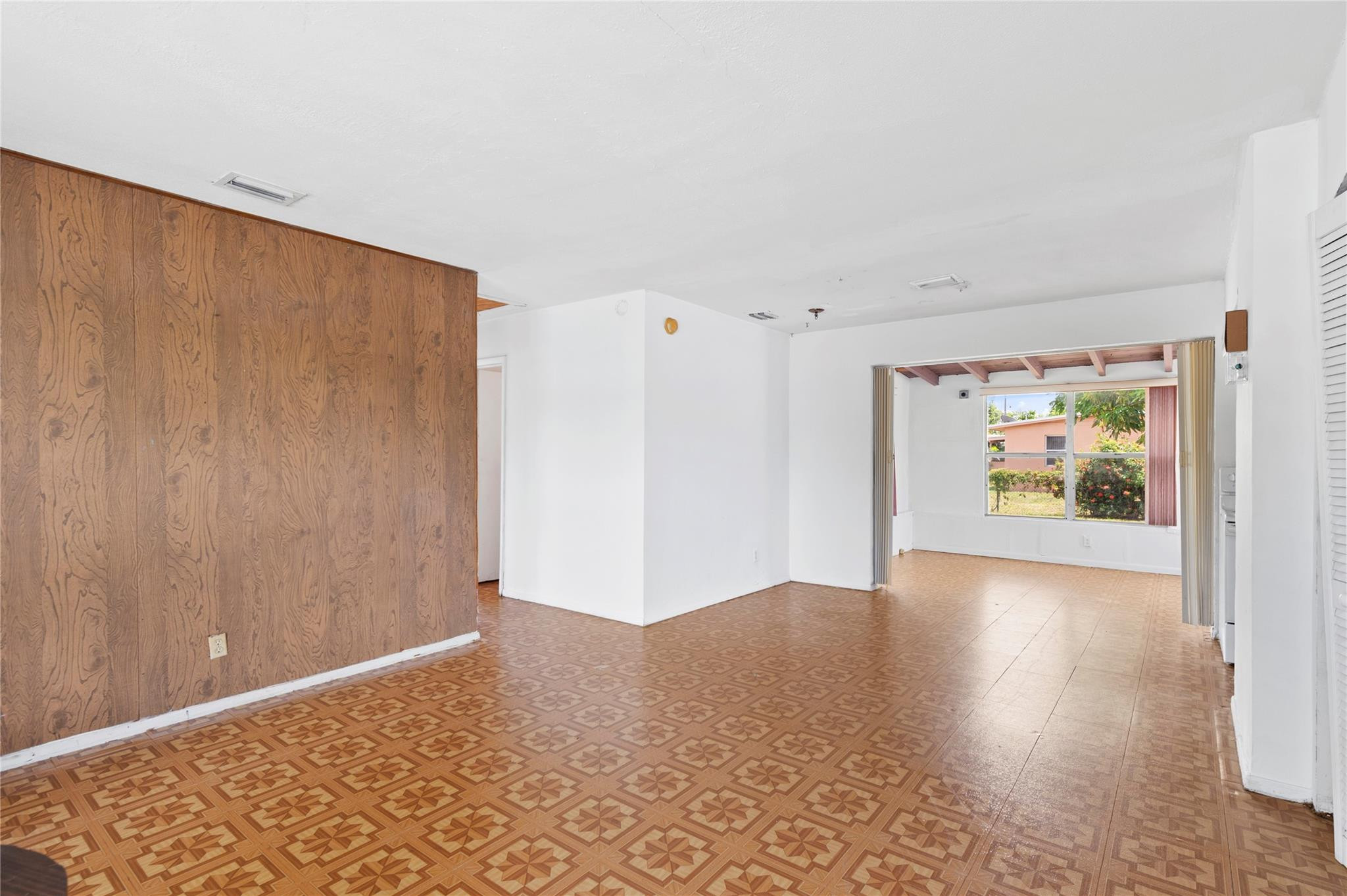 New Browardale 1st Add 47 - Residential