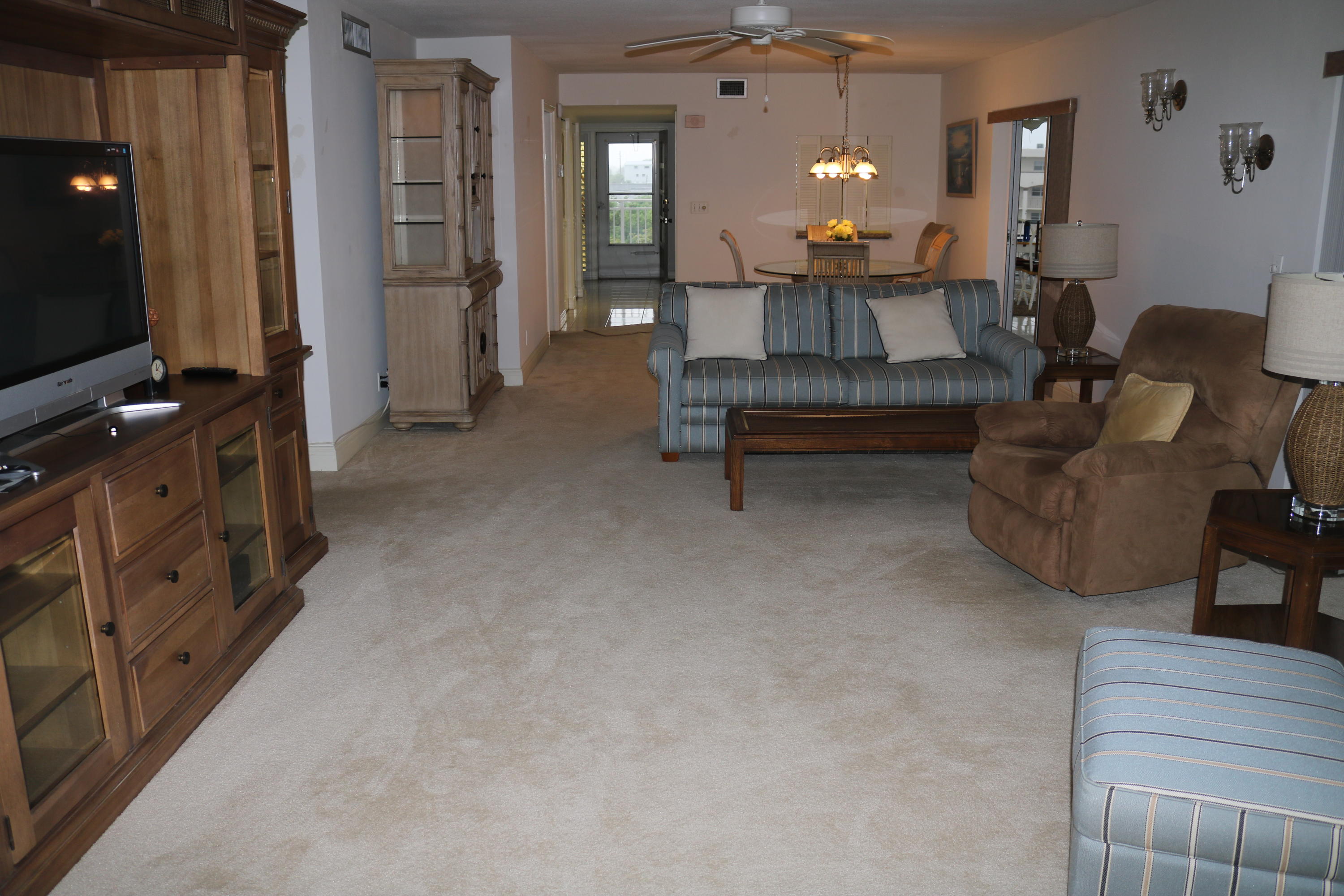 LANDS END CONDO LOTS 12 AND 13 (LESS IRREG PAR - Residential