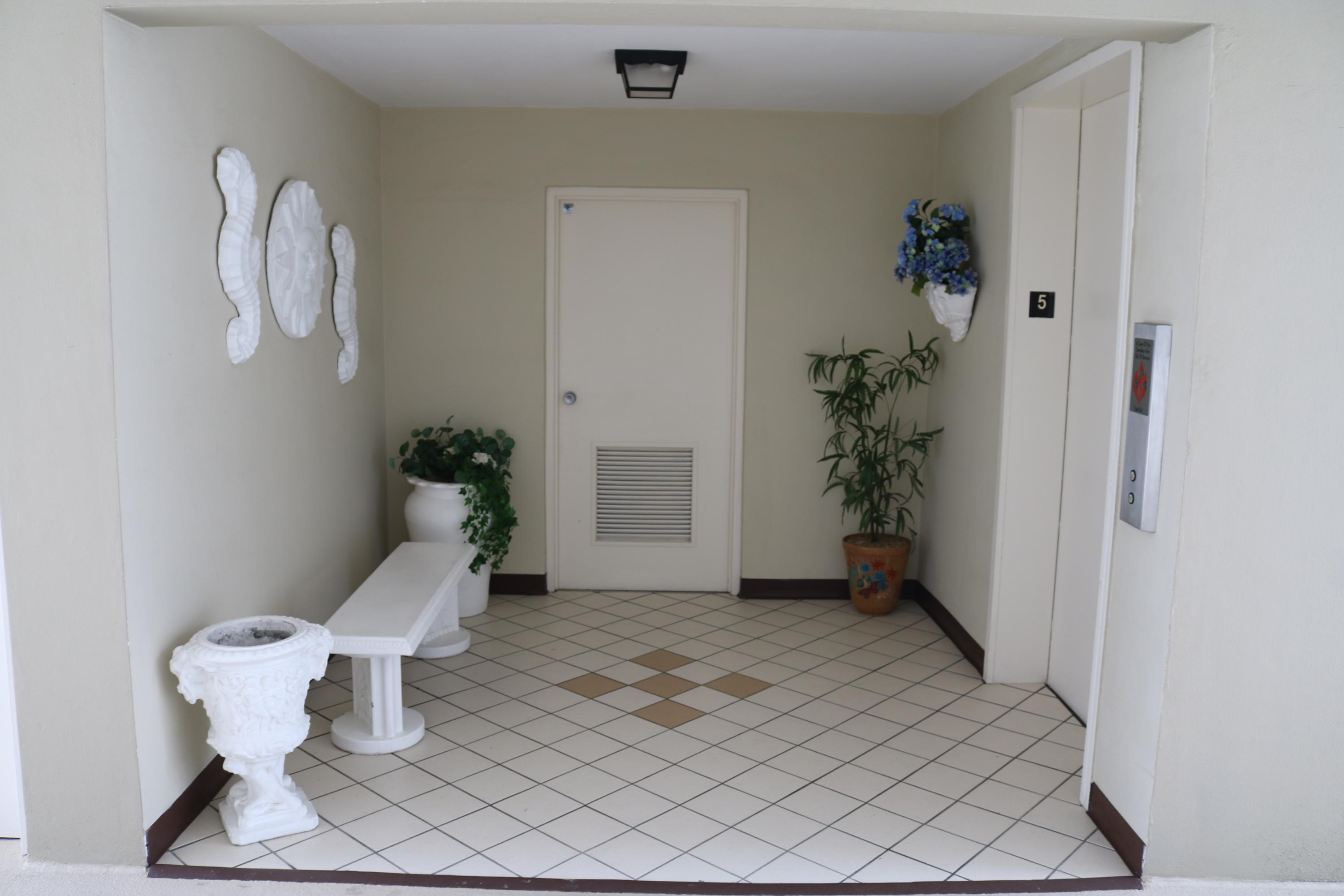 LANDS END CONDO LOTS 12 AND 13 (LESS IRREG PAR - Residential