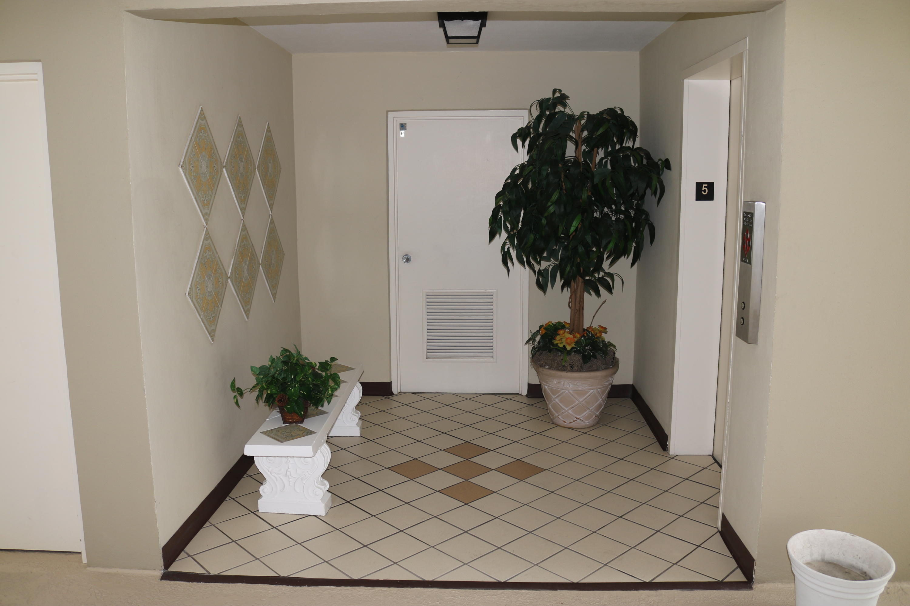 LANDS END CONDO LOTS 12 AND 13 (LESS IRREG PAR - Residential