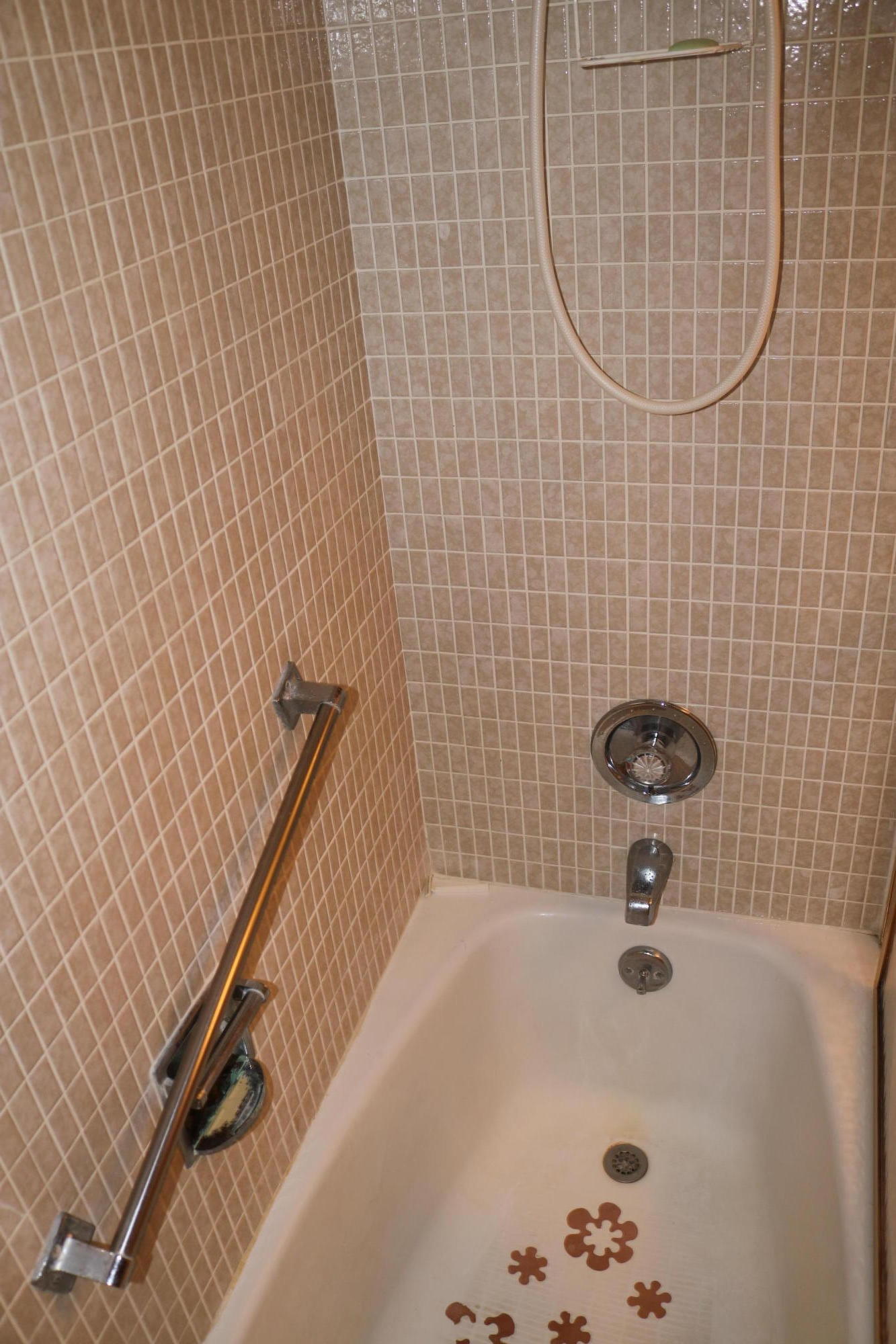 LANDS END CONDO LOTS 12 AND 13 (LESS IRREG PAR - Residential