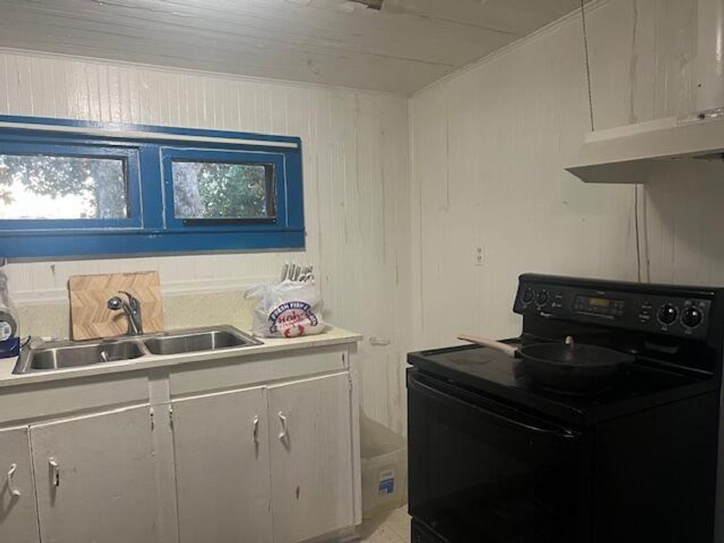 Photo of 2046 E Main Street, Pahokee, FL 33476 (MLS # R11079734)