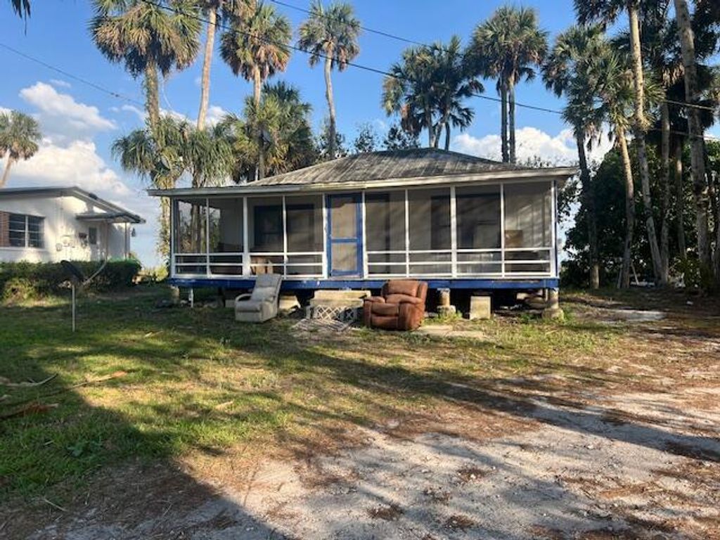 Photo of 2046 E Main Street, Pahokee, FL 33476 (MLS # R11079734)