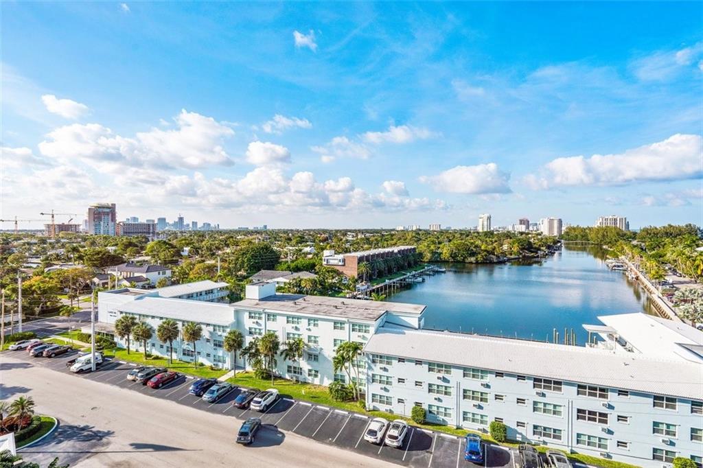 Breakwater Towers - Residential