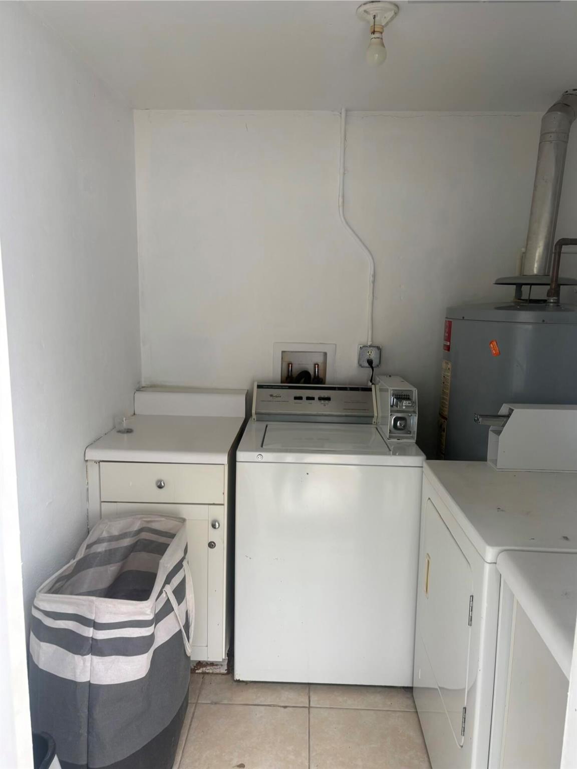 VACCA VILLA - Residential Lease