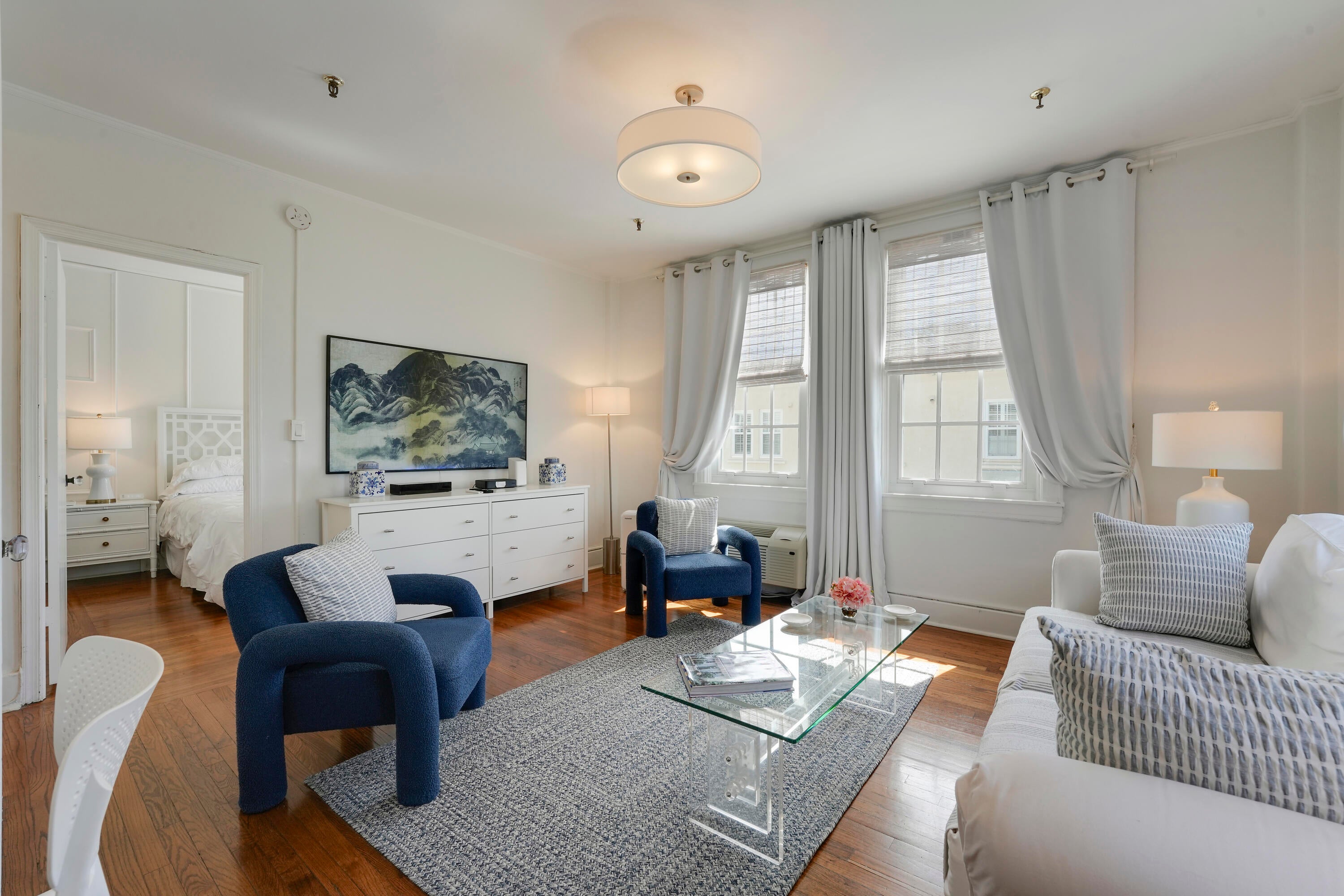 235 Sunrise Avenue 3201