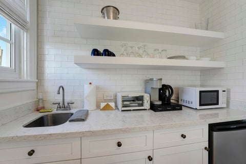 Tiny photo for 235 Sunrise Avenue #3201, Palm Beach, FL 33480 (MLS # B26090522)