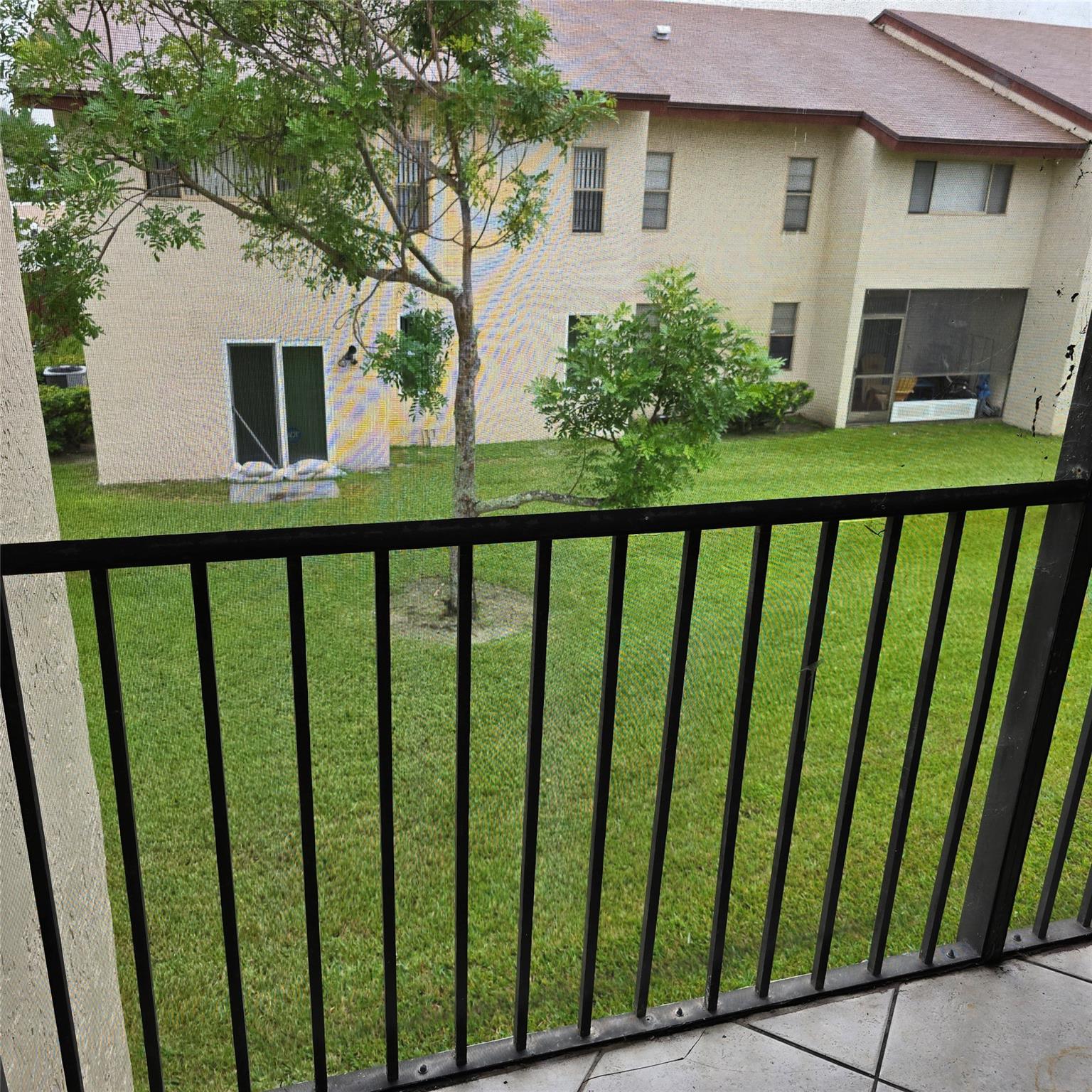 Royale Gardens Condo - Residential Lease