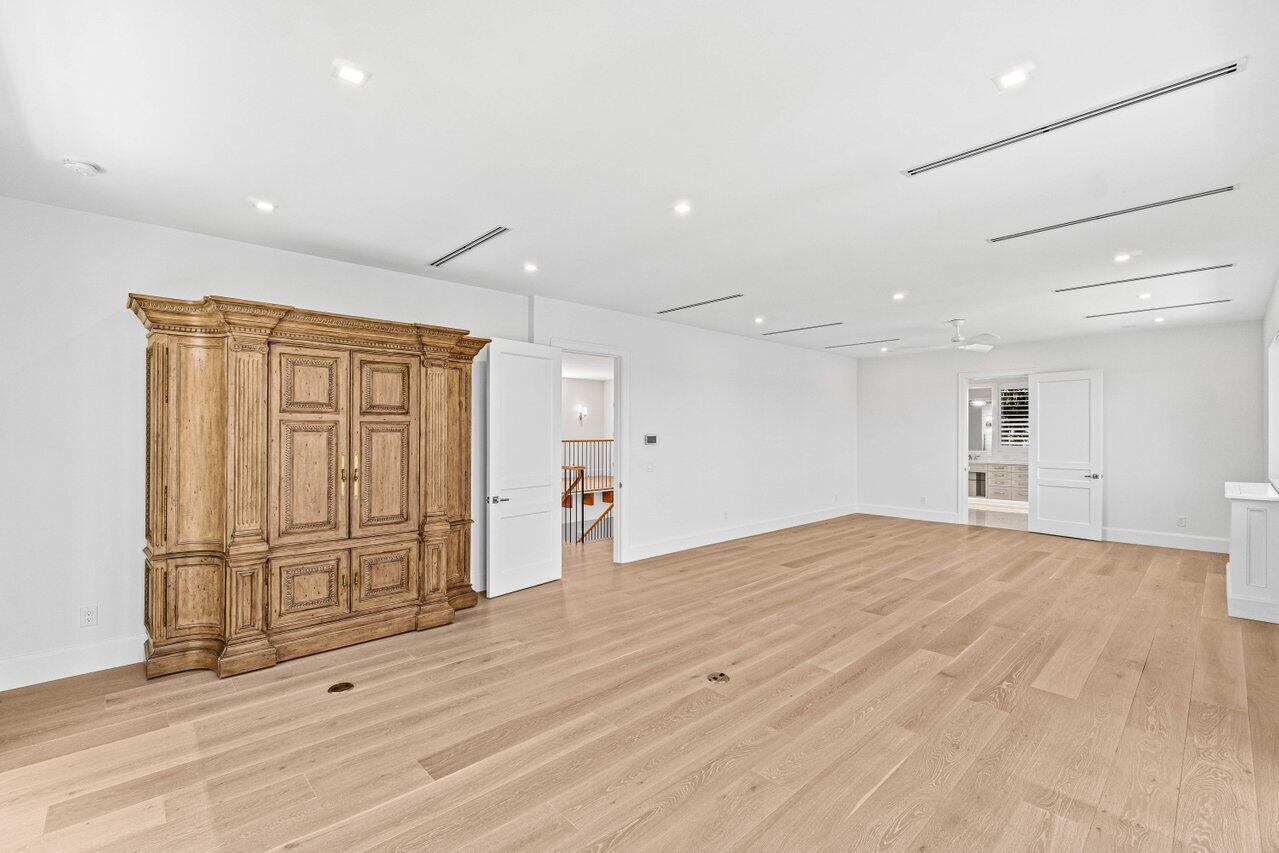 POINT MANALAPAN 9 - Residential