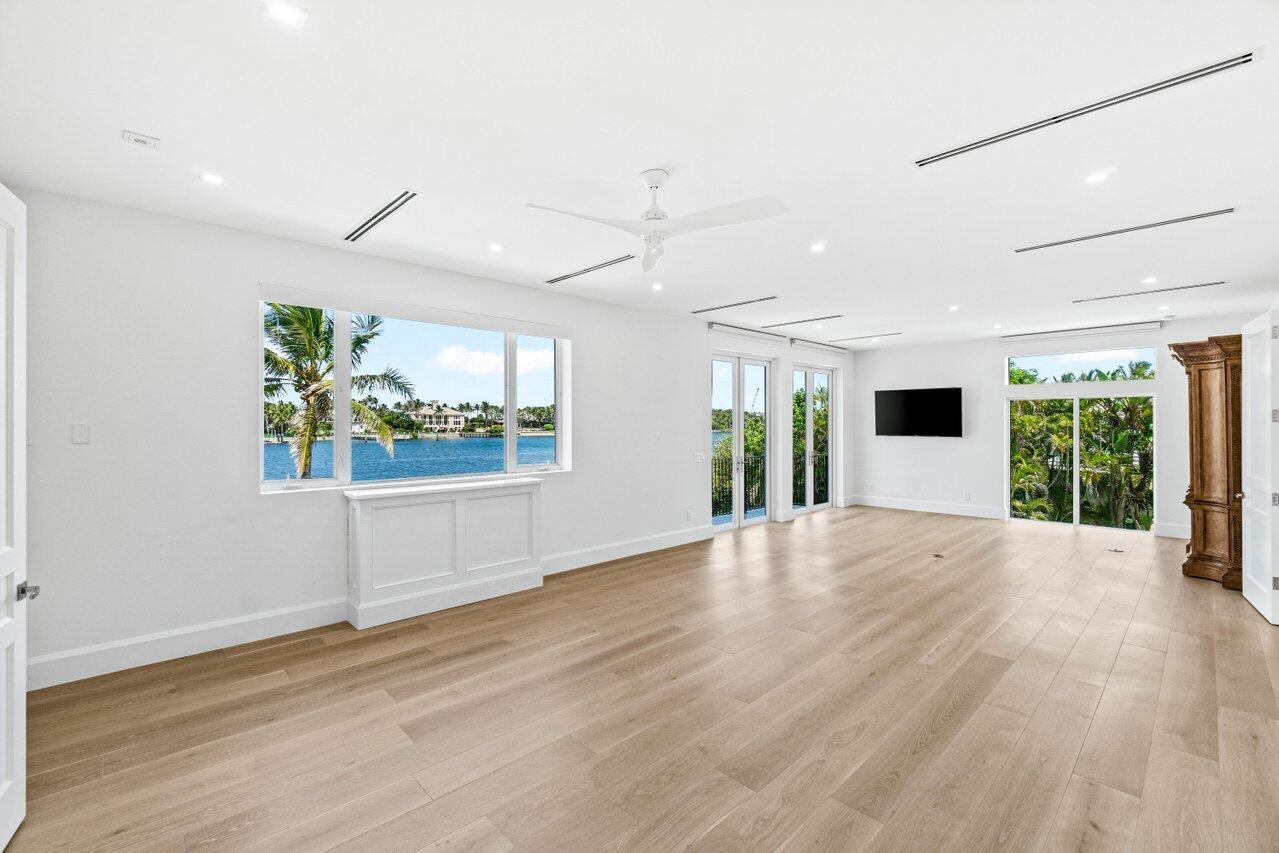 POINT MANALAPAN 9 - Residential