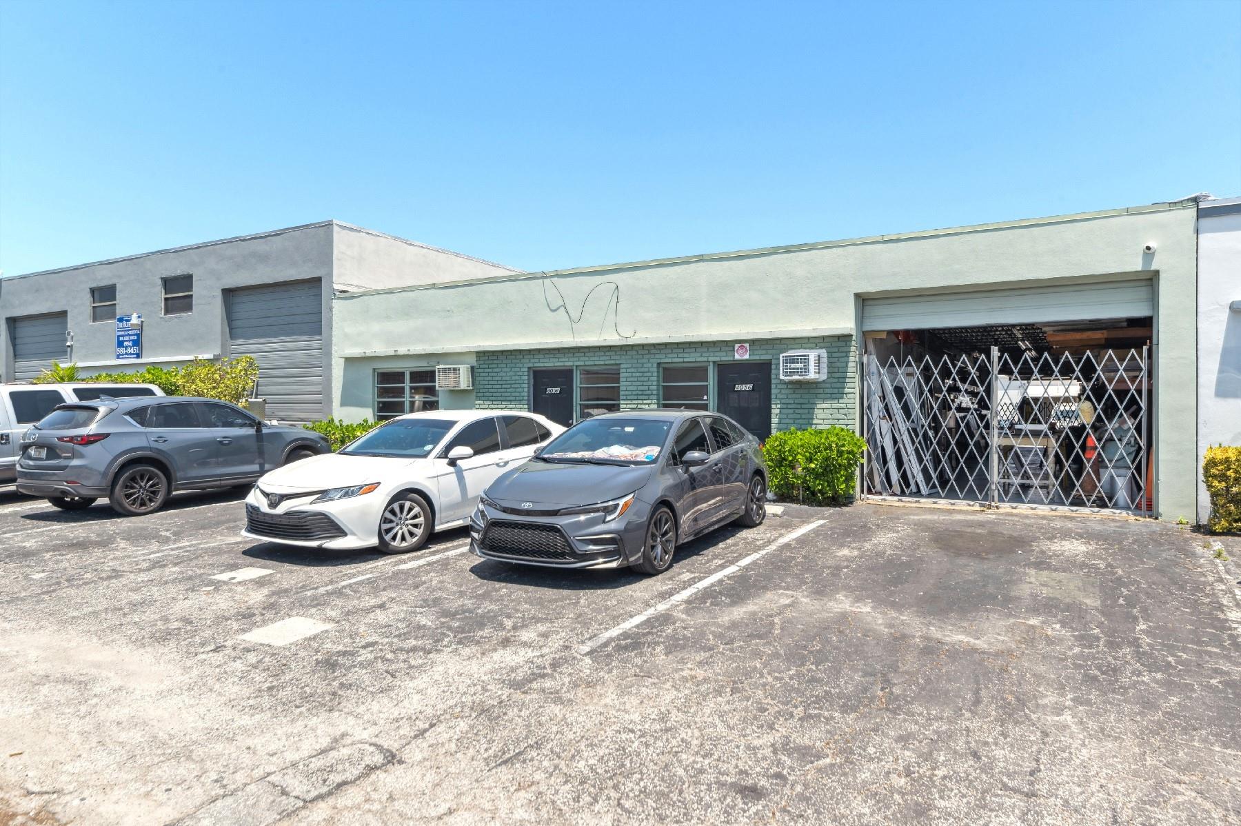 4056 NE 5th Ter