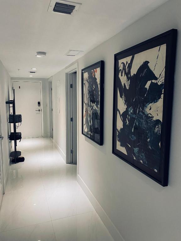 THE PALMS CONDO - Residential