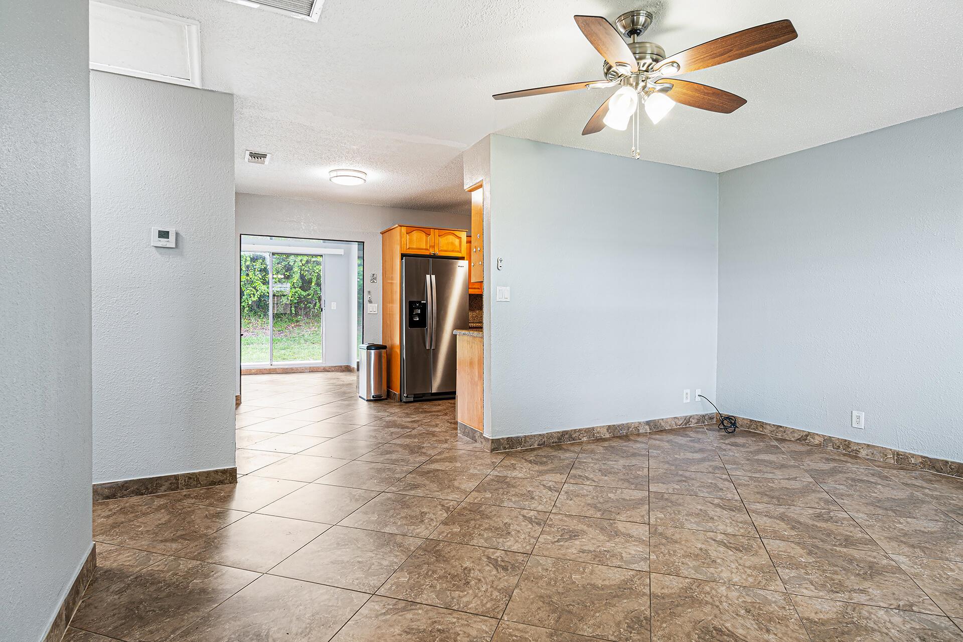 2722 Peer Lane 187