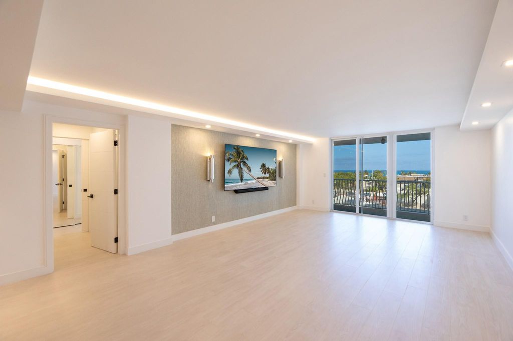 Photo of 1 Las Olas Circle #404, Fort Lauderdale, FL 33316 (MLS # F10509140)