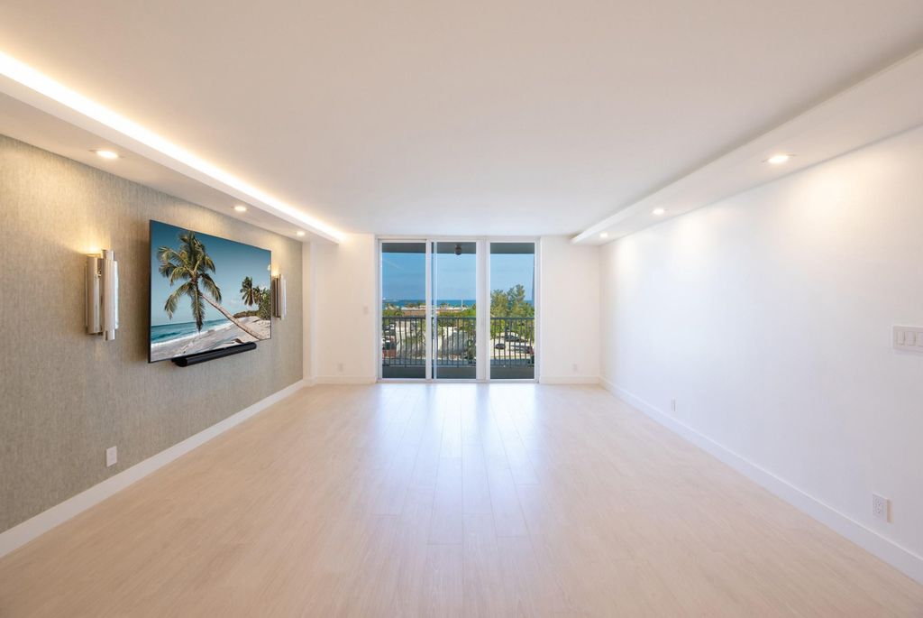 Photo of 1 Las Olas Circle #404, Fort Lauderdale, FL 33316 (MLS # F10509140)