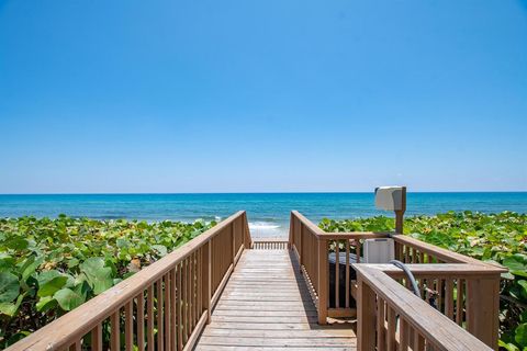 A home in South Palm Beach