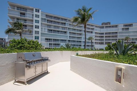 A home in South Palm Beach