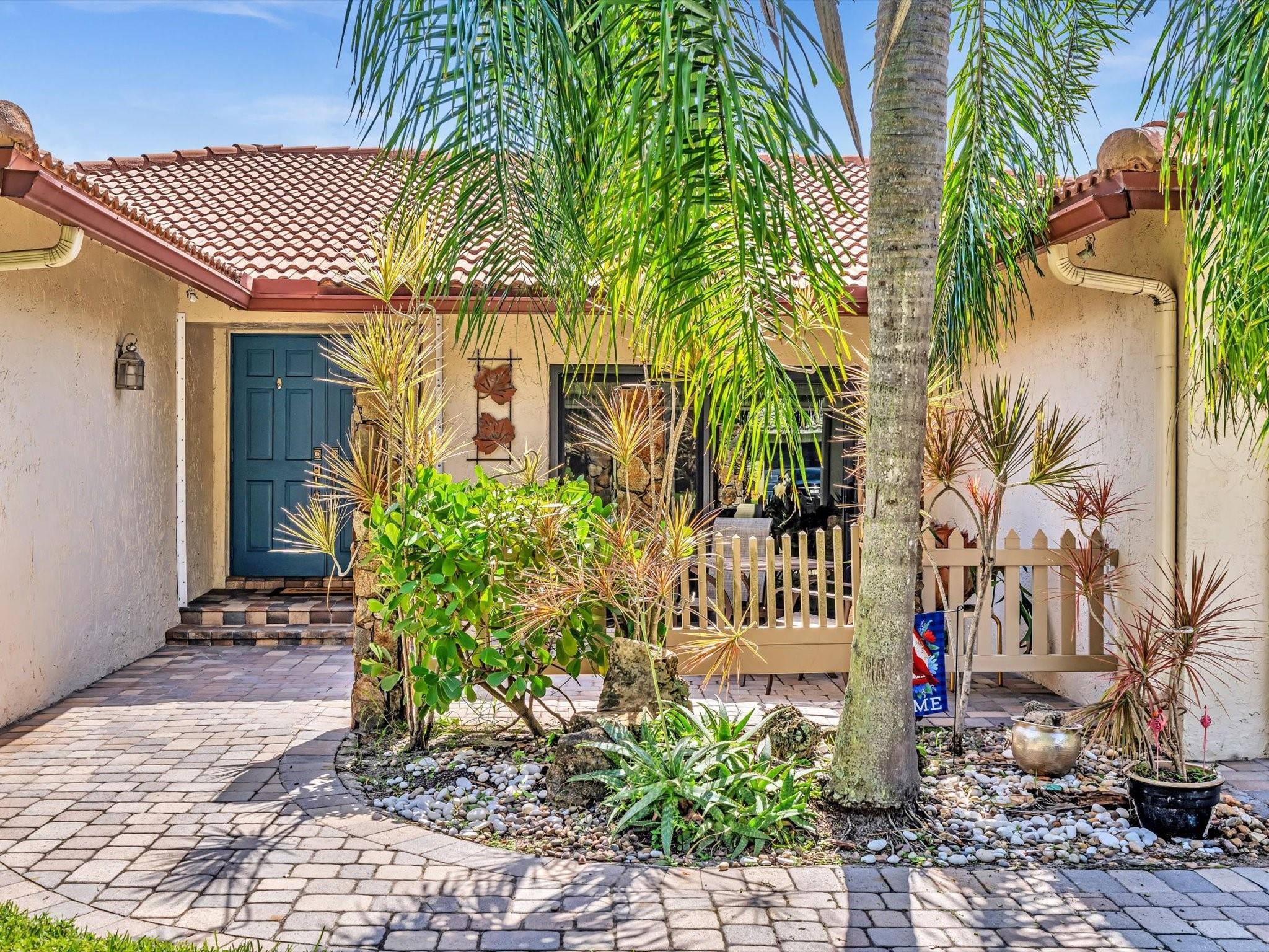 611 NW 99th Ter