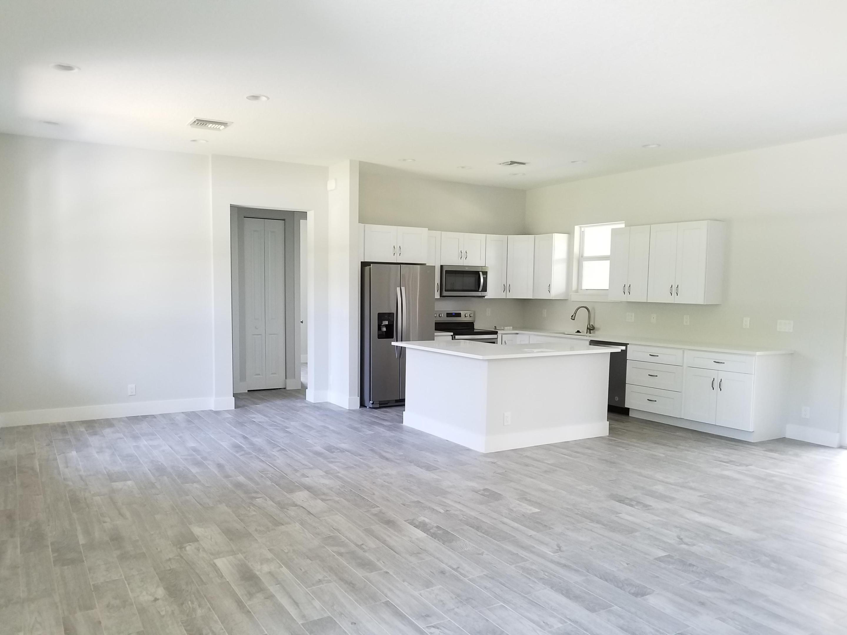 The Acreage - Residential Lease