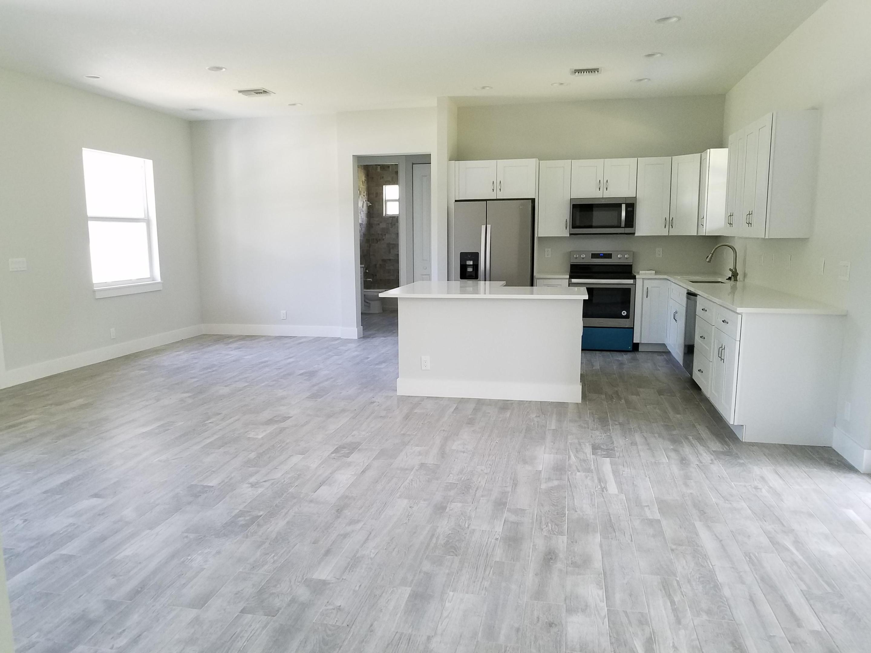 The Acreage - Residential Lease