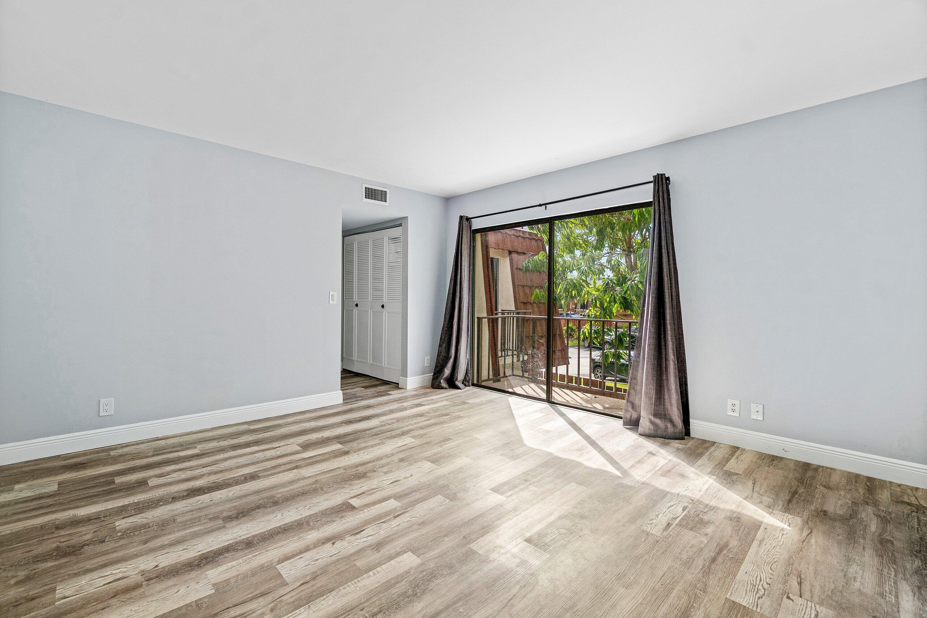 SPANISH WELLS CONDO II - Residential