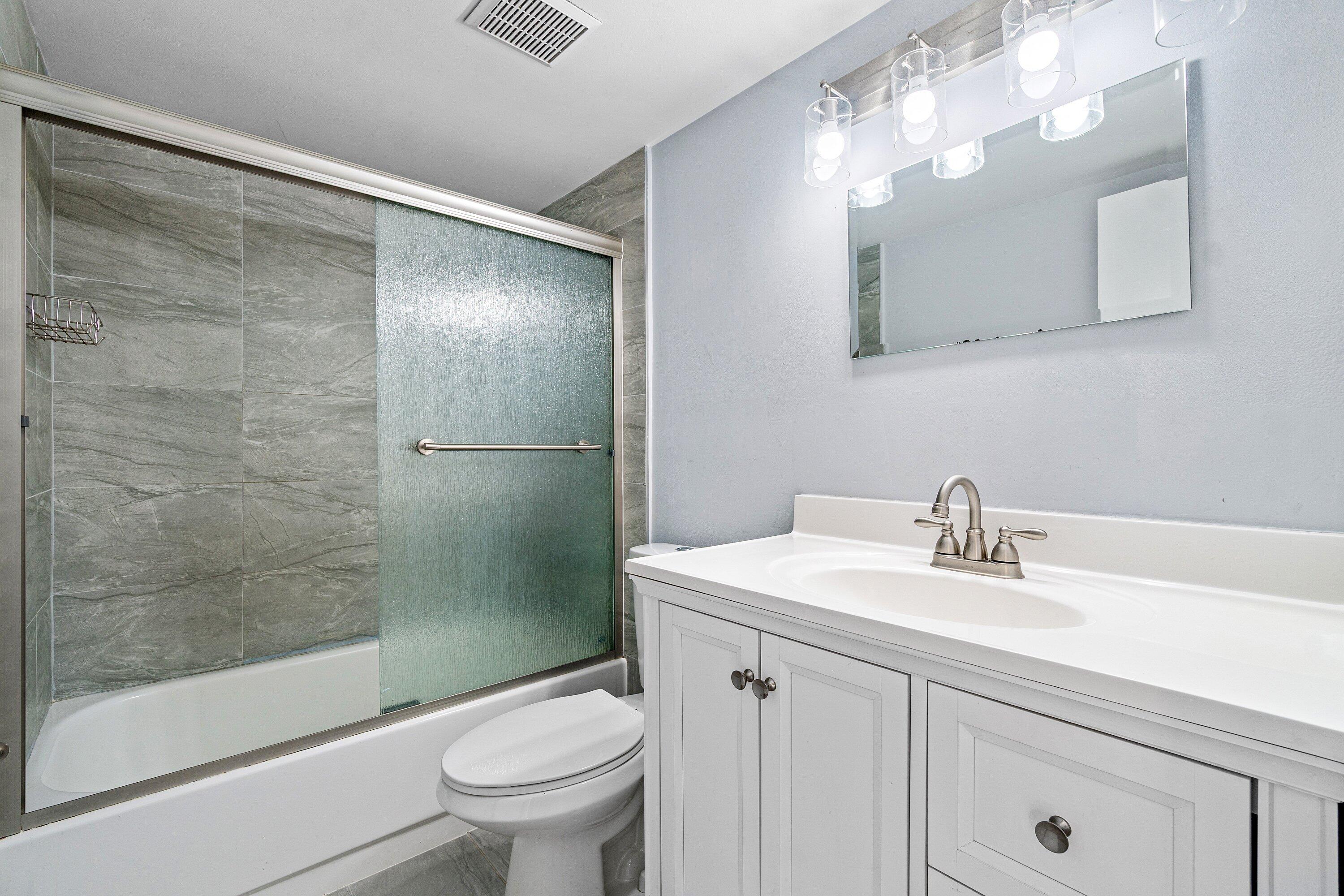 SPANISH WELLS CONDO II - Residential