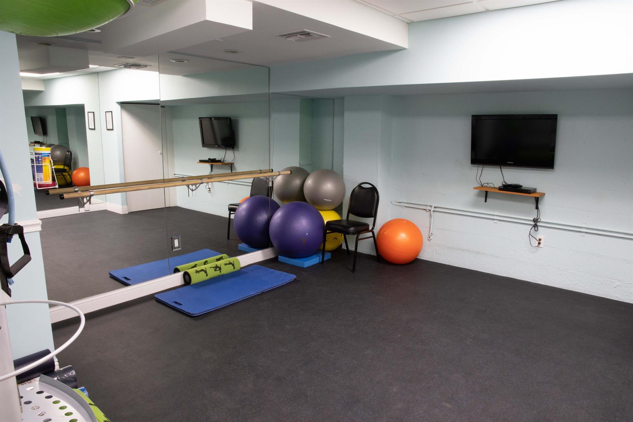 AMBASSADOR SOUTH DEV CORP - Residential Lease