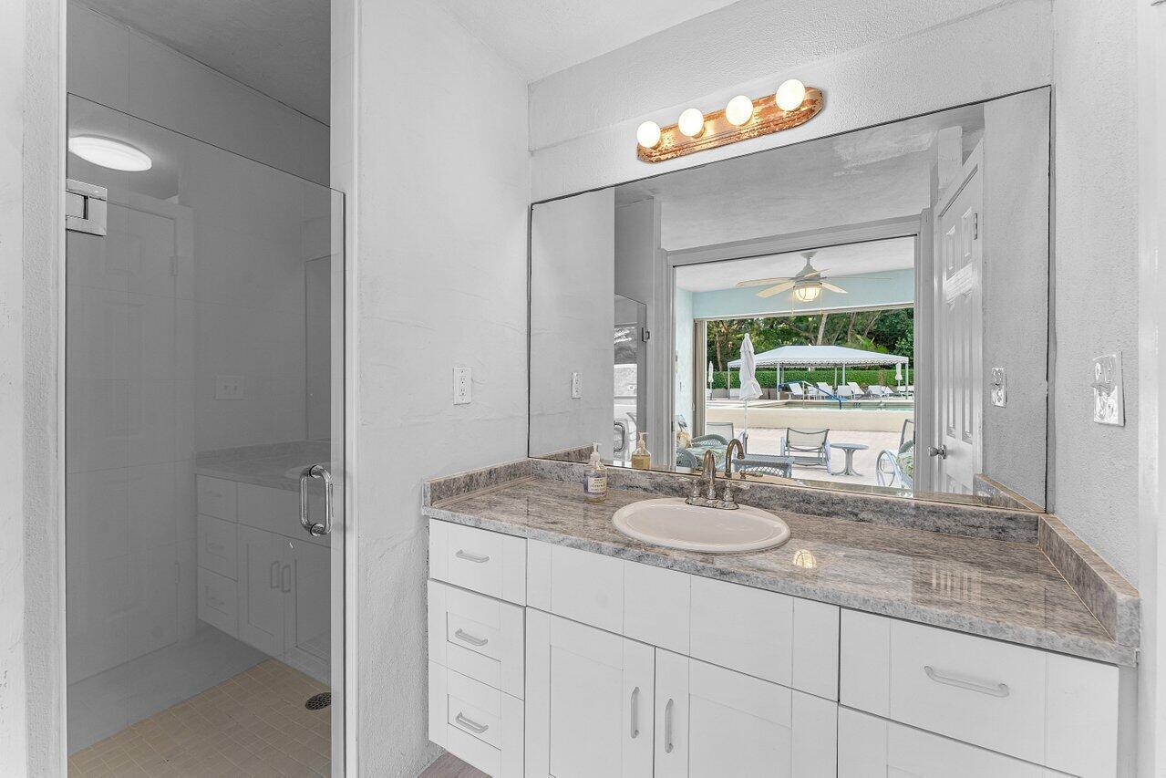 AMBASSADOR SOUTH DEV CORP - Residential Lease