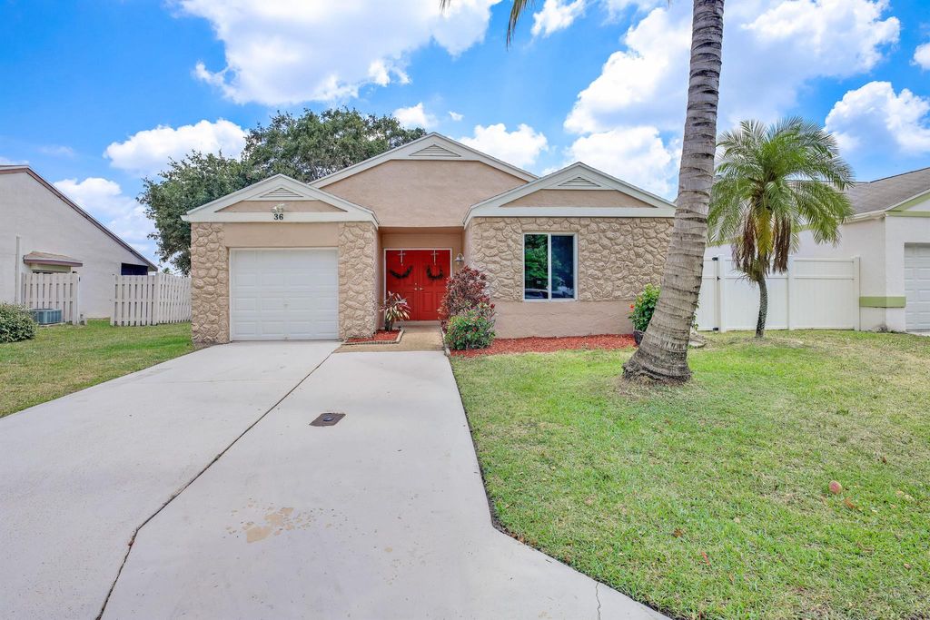 Photo of 36 Buxton Lane, Boynton Beach, FL 33426 (MLS # R10991555)