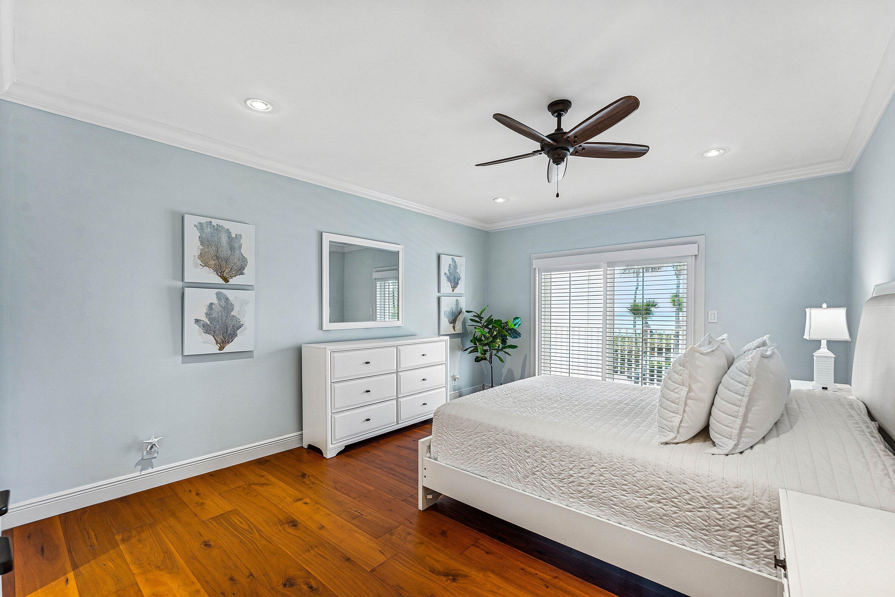 VILLAS OF OCEAN RIDGE - Residential