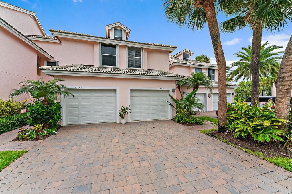 Photo of 2505 Fairway Drive N, Jupiter, FL 33477 (MLS # R11003945)
