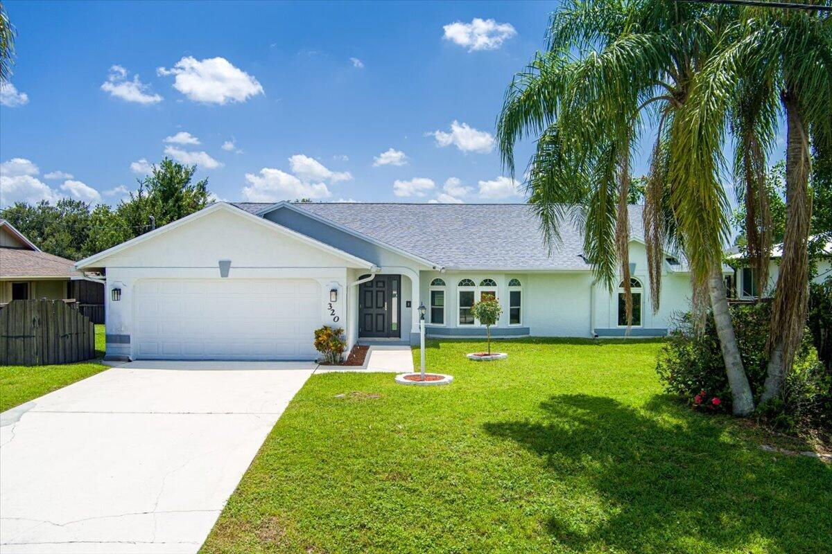 320 NE Surfside Avenue