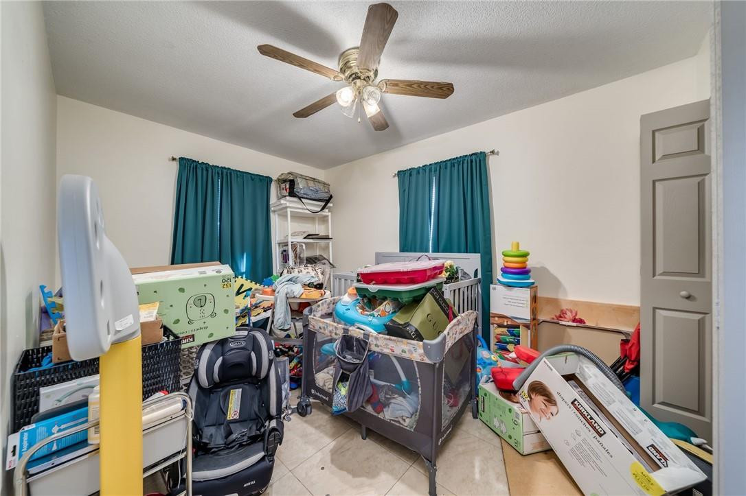 Carver Heights 25-41 B - Residential