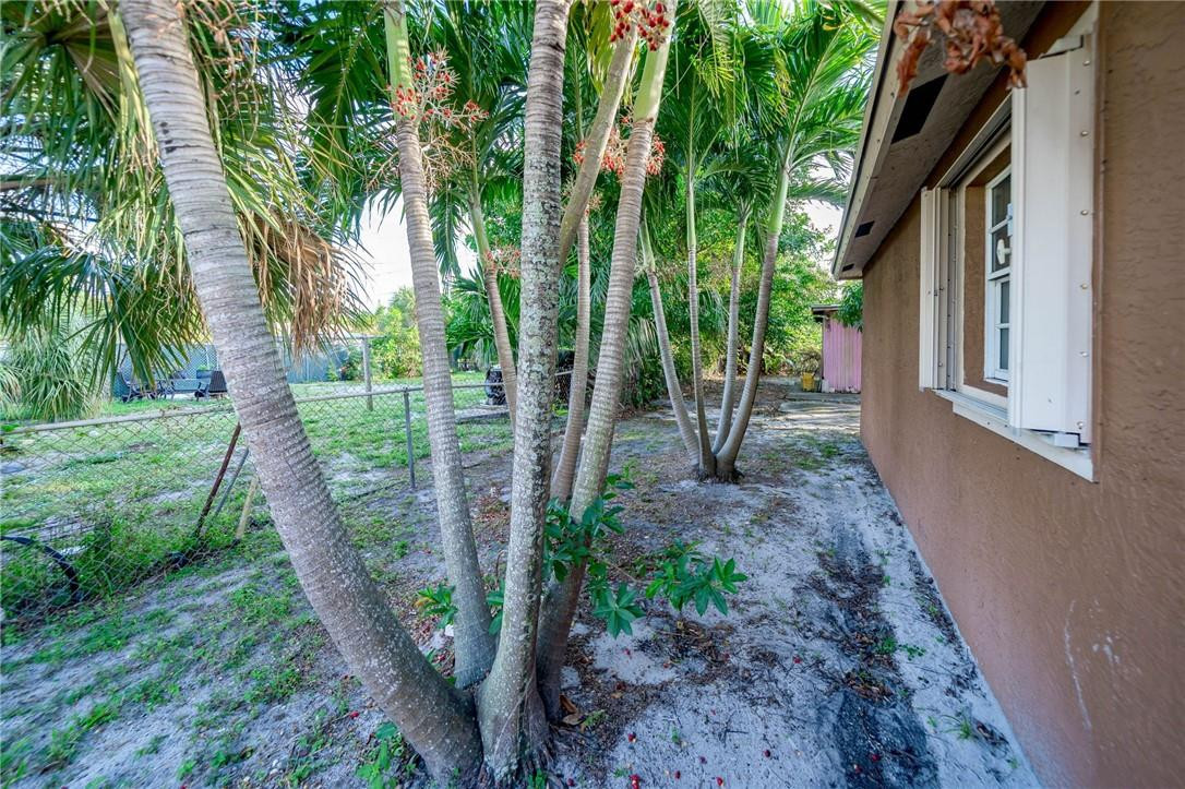 Carver Heights 25-41 B - Residential