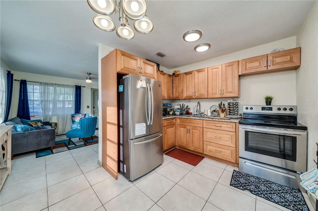 Carver Heights 25-41 B - Residential