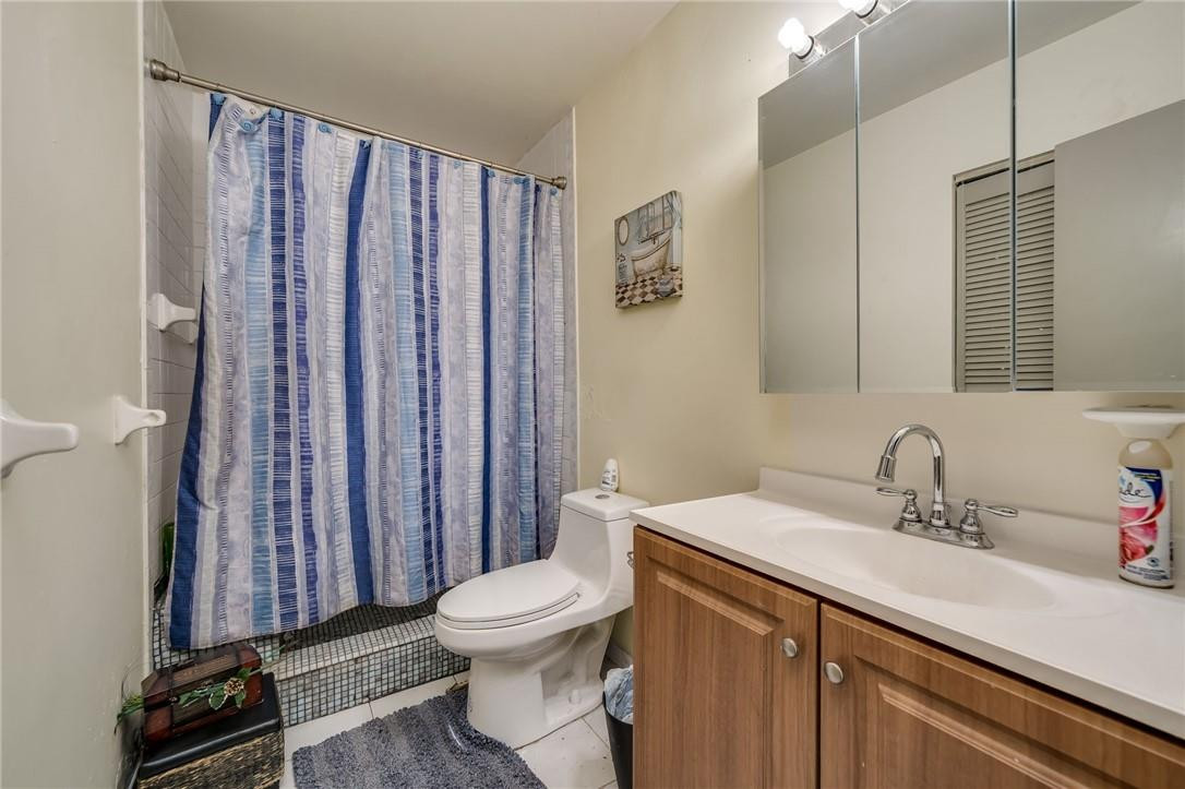 Carver Heights 25-41 B - Residential