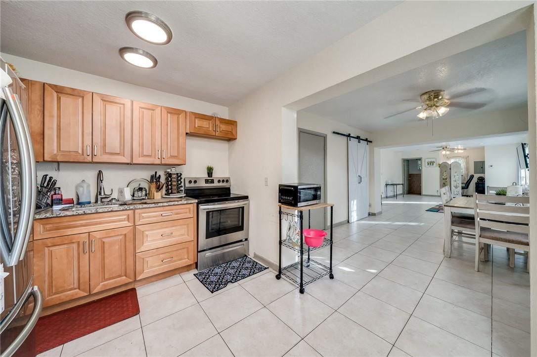 Carver Heights 25-41 B - Residential