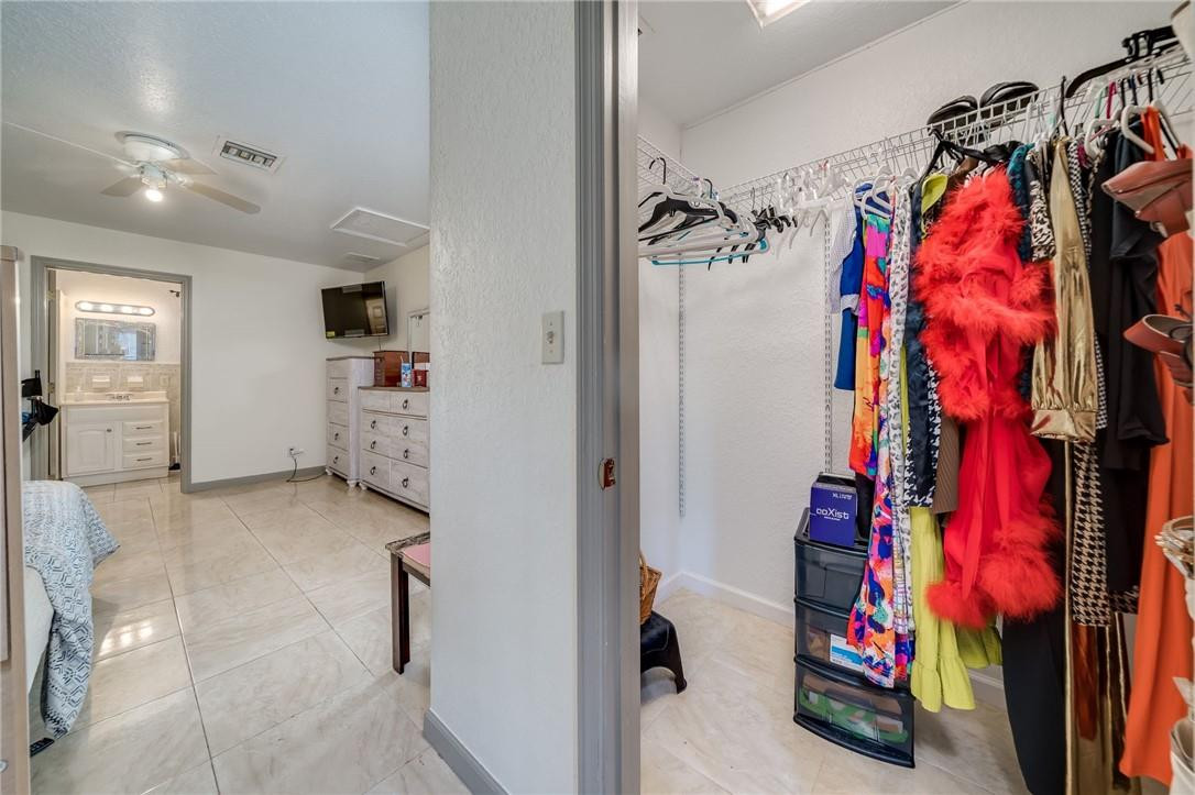 Carver Heights 25-41 B - Residential