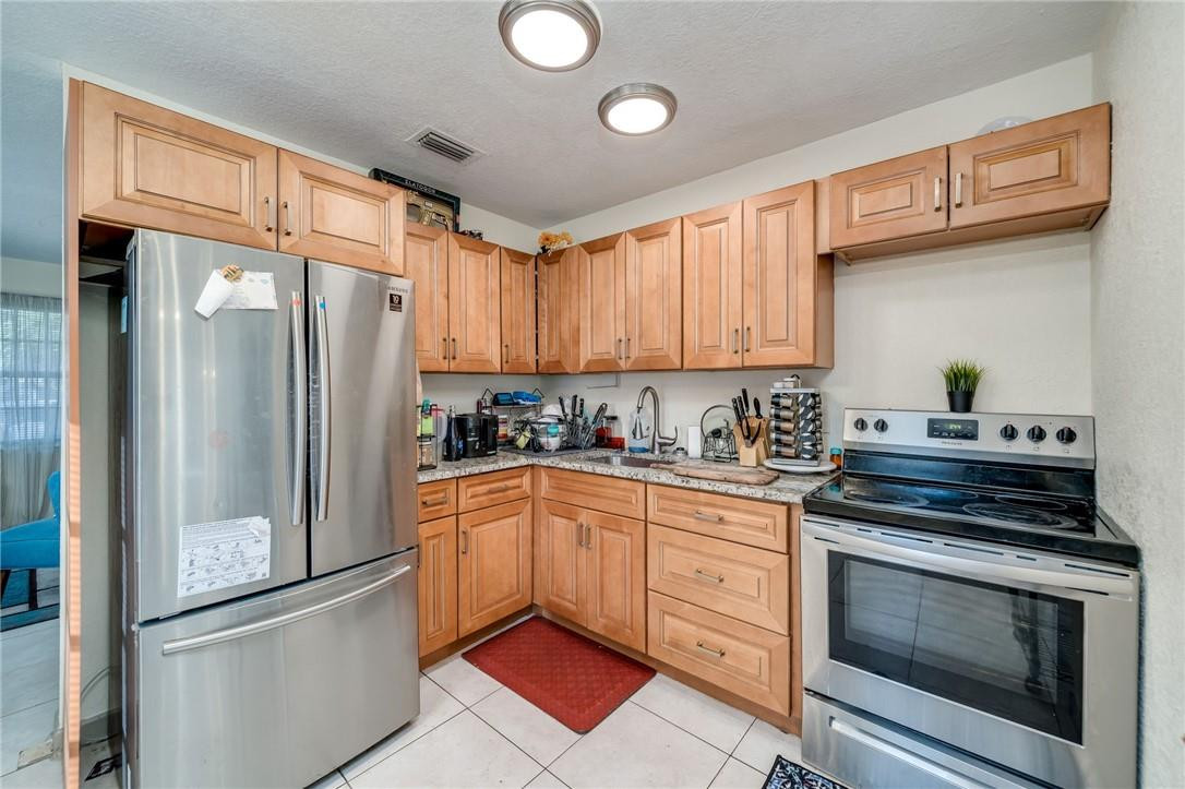 Carver Heights 25-41 B - Residential