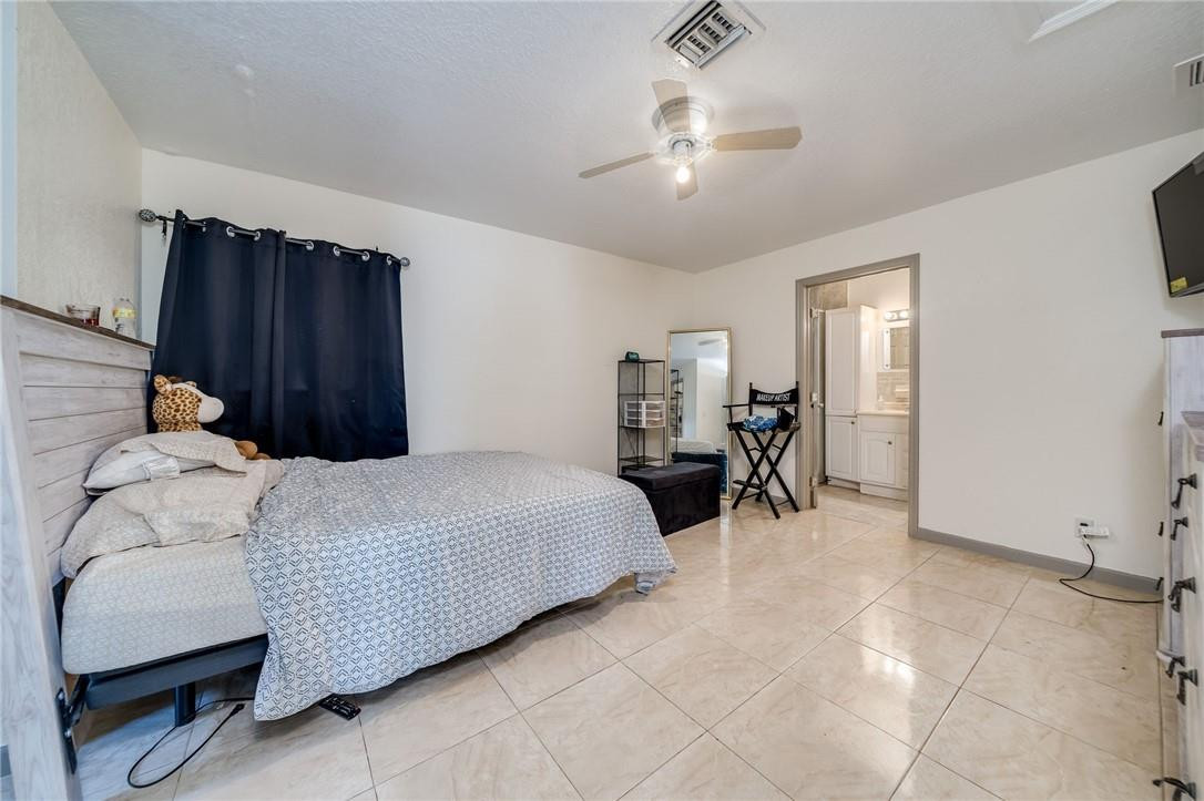Carver Heights 25-41 B - Residential