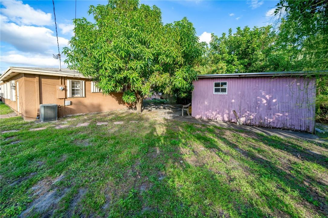 Carver Heights 25-41 B - Residential