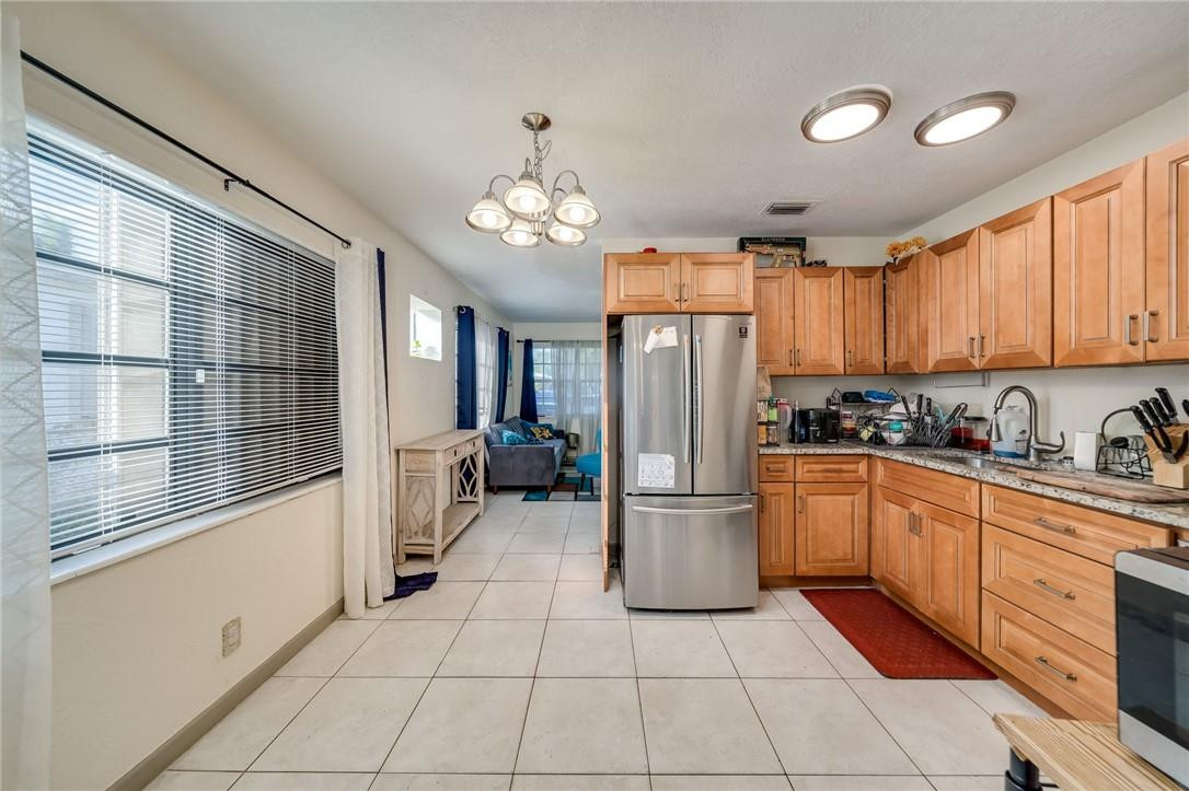 Carver Heights 25-41 B - Residential