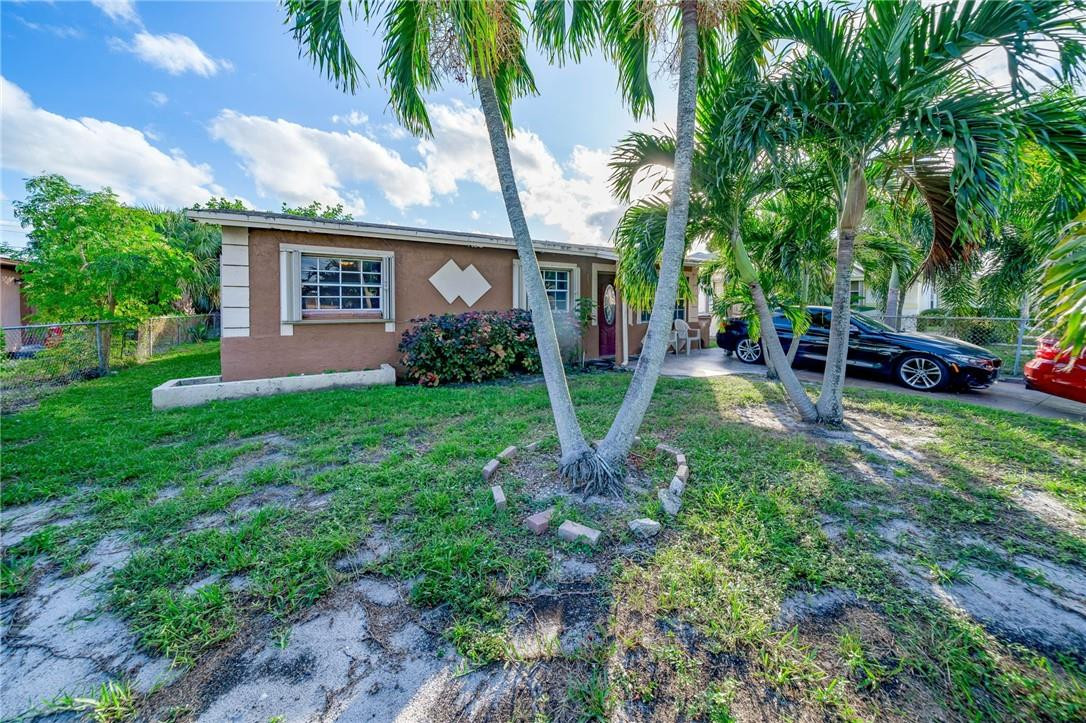 Carver Heights 25-41 B - Residential