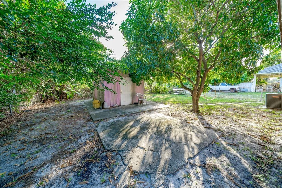 Carver Heights 25-41 B - Residential
