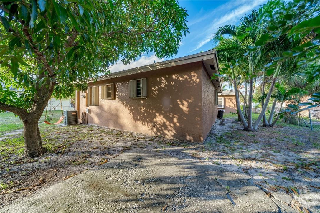Carver Heights 25-41 B - Residential