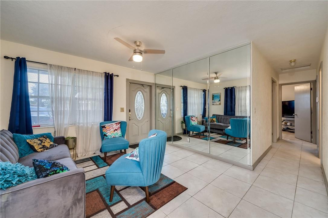 Carver Heights 25-41 B - Residential